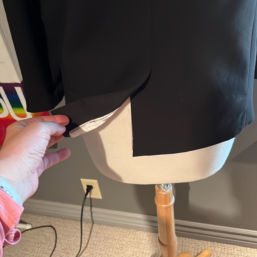 Black blazer - Picture 5 of 7